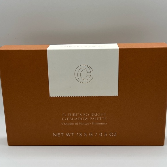 COMPLEX CULTURE Future’s So Bright Eyeshadow Palette - Picture 4 of 5